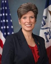 Official portrait of Joni Ernst