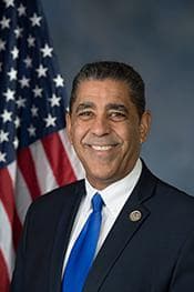 Official portrait of Adriano Espaillat