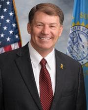 Official portrait of Mike Rounds