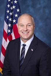 Official portrait of Pete Stauber